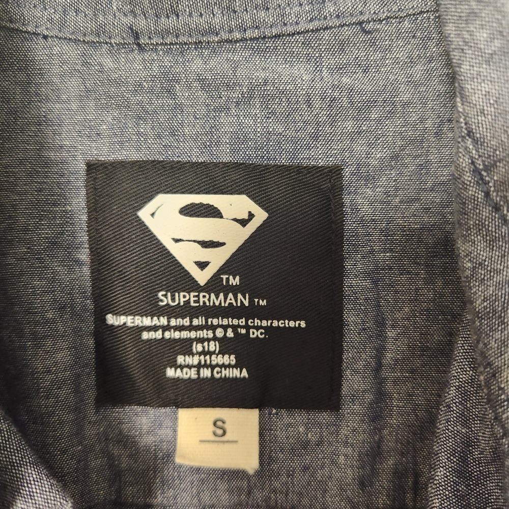 Superman Men's 100% Cotton Small Blue Chambray Button Down Short Sleeve Shirt - Picture 5 of 9